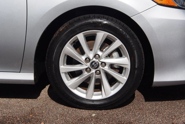 Used 2024 Toyota Camry LE image 9