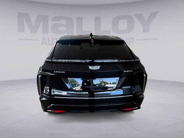 Used 2024 Cadillac Lyriq Luxury AWD/4WD image 4