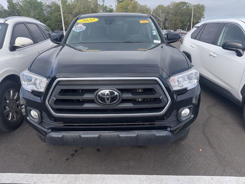 Used 2022 Toyota Tacoma SR5 w/ SR5 Appearance Package (SM) image 4