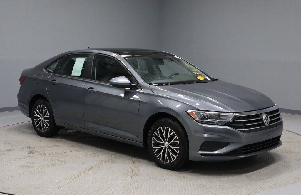 Used 2021 Volkswagen Jetta SE w/ SE Cold Weather Package image 7