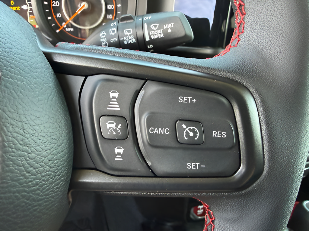 Used 2024 Jeep Wrangler Unlimited Rubicon w/ XTREMEE 35" Tire Package AWD/4WD image 18