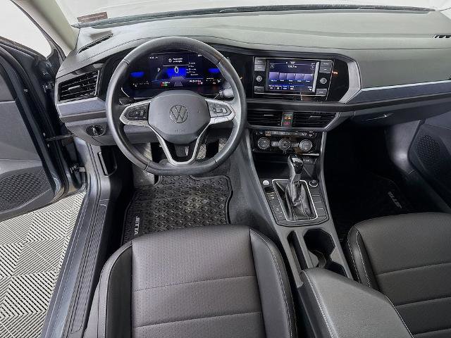 Used 2023 Volkswagen Jetta SE FWD image 24