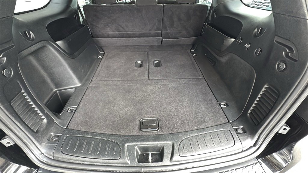 Used 2023 Dodge Durango SXT image 24