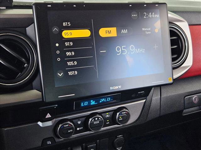 Used 2021 Toyota Tacoma SR5 RWD image 13