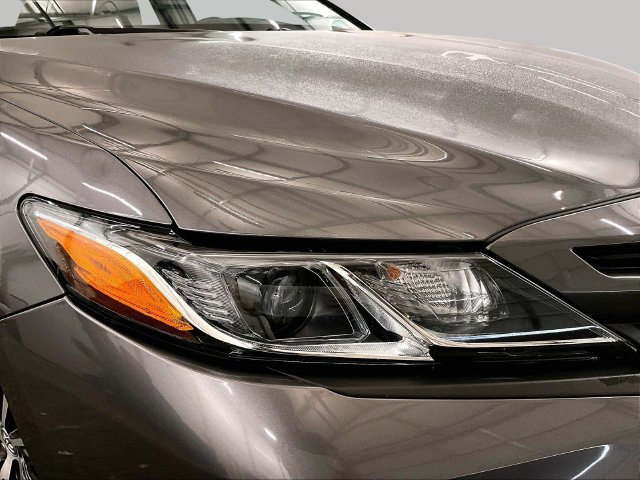 Used 2019 Toyota Camry SE FWD image 27