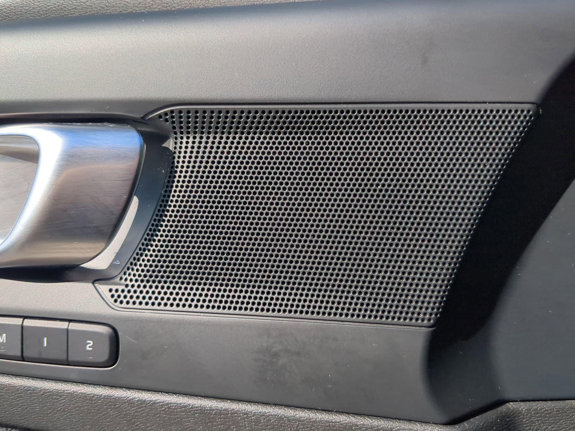 Used 2025 Volvo XC40 B5 Core image 48