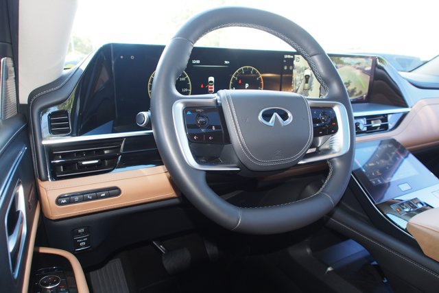 Used 2025 INFINITI QX80 Sensory AWD/4WD image 23
