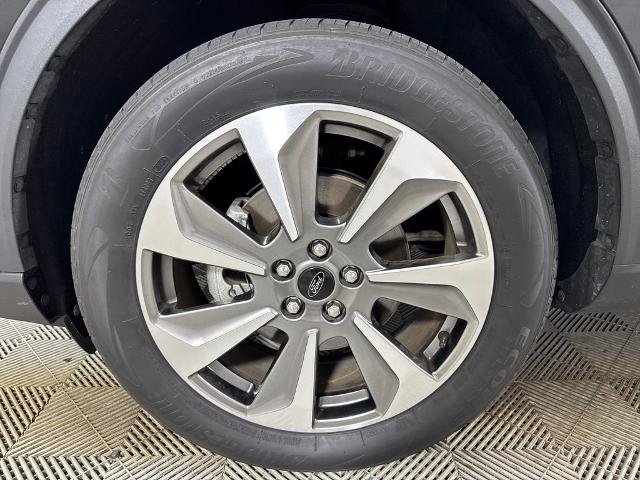Certified 2024 Ford Escape Platinum AWD/4WD image 11
