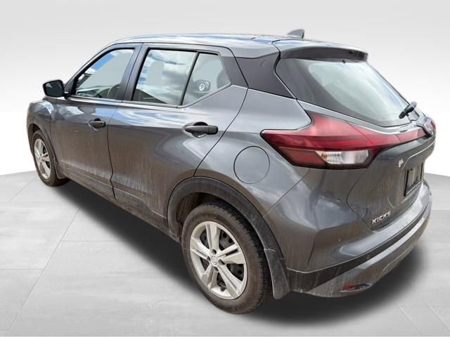 Used 2024 Nissan Kicks S image 2
