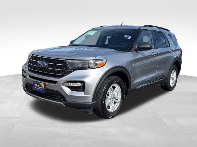 Certified 2024 Ford Explorer XLT w/ Equipment Group 202A AWD/4WD image 2