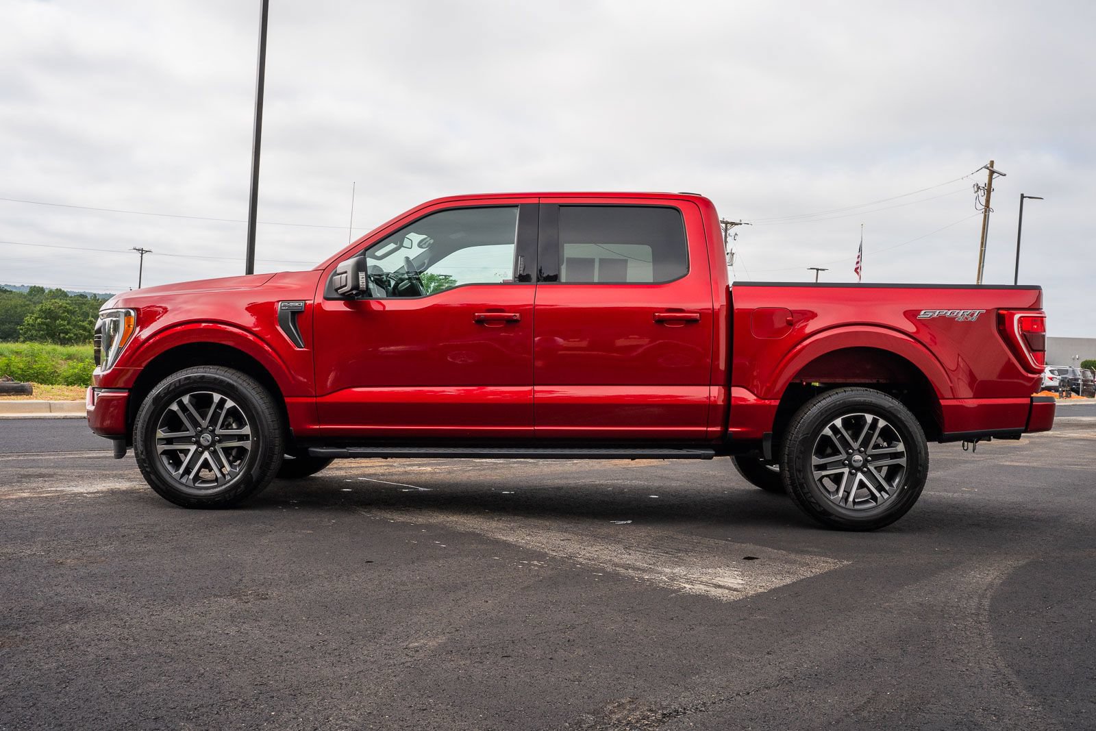 Certified 2021 Ford F150 XLT w/ Equipment Group 302A High AWD/4WD image 4