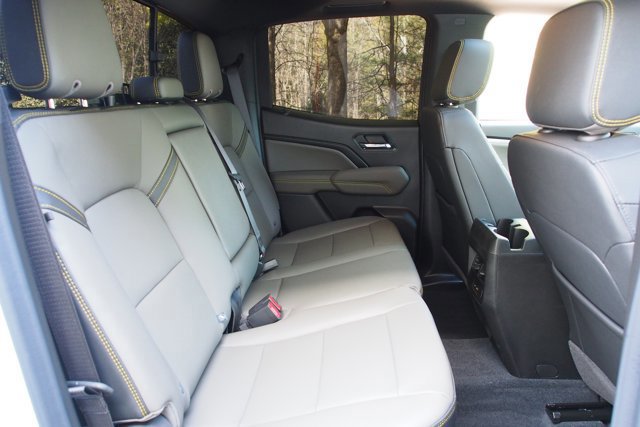 Used 2026 Chevrolet Colorado ZR2 w/ Technology Package image 14