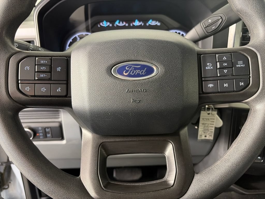 Certified 2025 Ford F250 XLT AWD/4WD image 16
