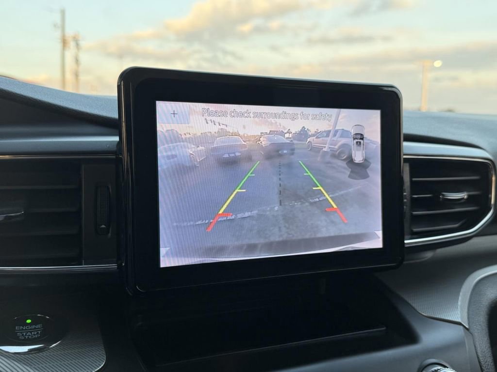 Certified 2020 Ford Explorer XLT w/ Equipment Group 202A image 23