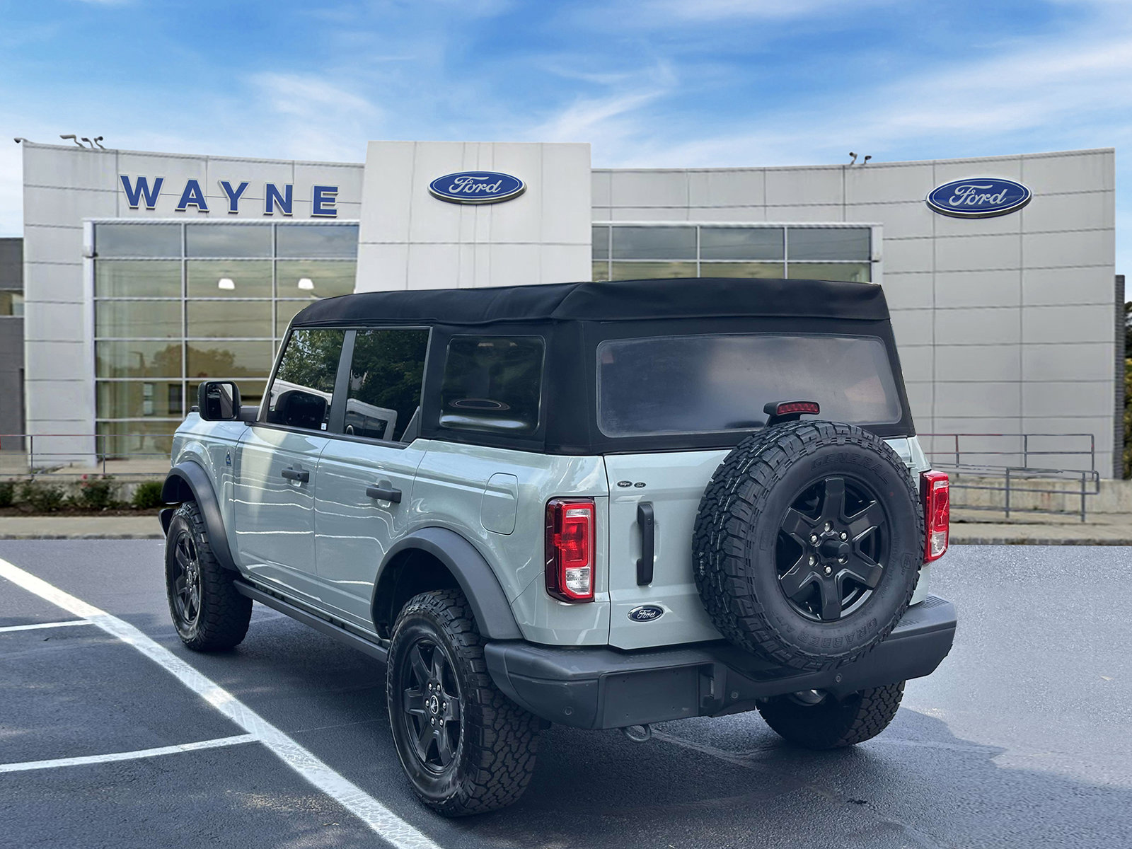 Certified 2024 Ford Bronco Black Diamond AWD/4WD image 4