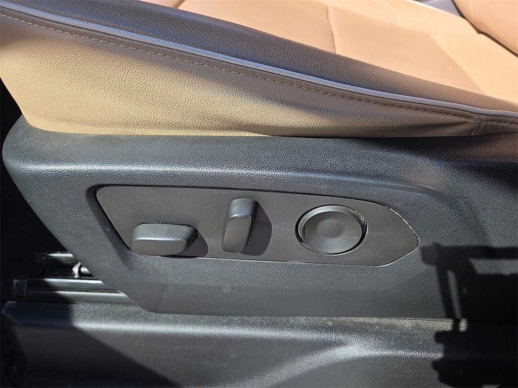 Used 2023 Chevrolet Tahoe Premier image 22