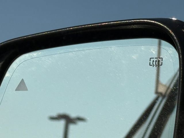 Used 2019 Jeep Grand Cherokee Limited image 25