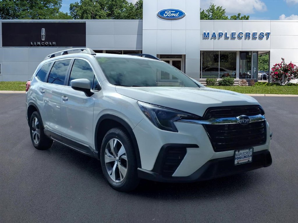 Used 2024 Subaru Ascent Premium w/ Convenience Package AWD/4WD image 1