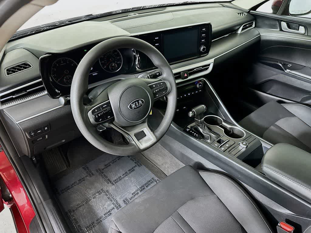 Used 2021 Kia K5 LX FWD image 2