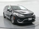 Used 2020 Chrysler Pacifica Touring-L Plus image 2