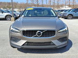 Used 2020 Volvo V60 T5 Cross Country image 3