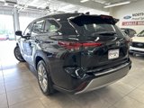 Used 2024 Toyota Highlander Platinum image 3