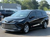 Used 2021 Toyota Sienna Limited image 4