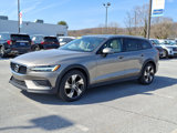 Used 2020 Volvo V60 T5 Cross Country image 5