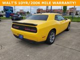 Used 2017 Dodge Challenger SXT image 4