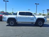 Used 2022 Toyota Tacoma TRD Off-Road image 2