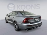 Used 2021 Volvo S60 T5 Momentum image 4