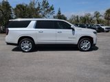 Used 2024 Chevrolet Suburban High Country image 2