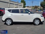 Used 2025 Kia Soul LX image 4