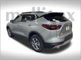 Used 2025 Chevrolet Blazer LT image 2