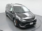 Used 2020 Chrysler Pacifica Touring-L Plus image 3