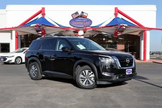 Used 2022 Nissan Pathfinder SL image 1