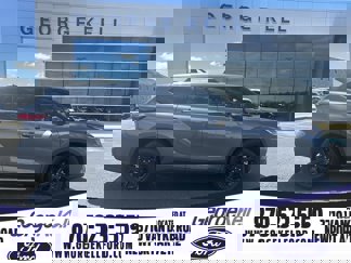 Used 2022 Toyota Highlander LE image 1