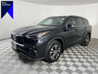 Used 2022 Toyota Highlander XLE image 1