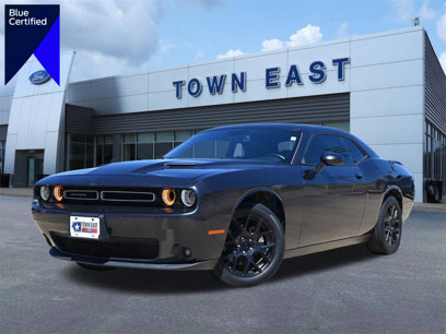 Used 2017 Dodge Challenger SXT