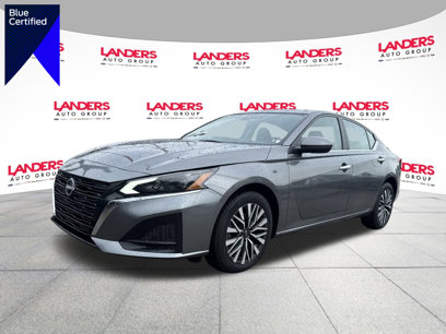 Used 2023 Nissan Altima 2.5 SV