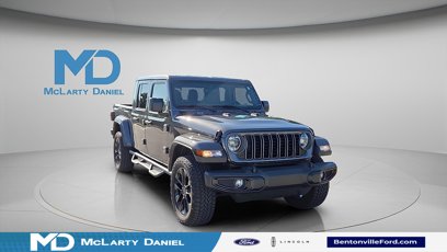 Used 2024 Jeep Gladiator Sport