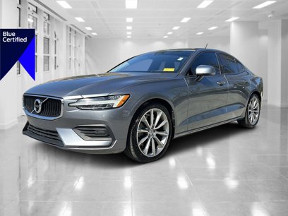 Used 2020 Volvo S60 T6 Momentum