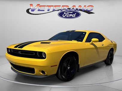 Used 2017 Dodge Challenger SXT