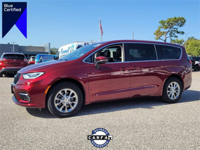 Used 2023 Chrysler Pacifica Touring-L