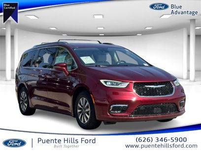 Used 2021 Chrysler Pacifica Touring-L