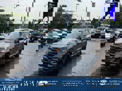 Certified 2022 Ford Explorer XLT w/ Equipment Group 202A