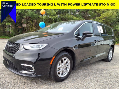 Used 2023 Chrysler Pacifica Touring-L