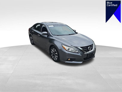 Used 2017 Nissan Altima 2.5 SV w/ Convenience Package