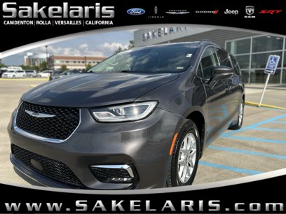 Used 2022 Chrysler Pacifica Touring-L