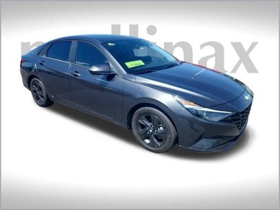 Used 2021 Hyundai Elantra SEL w/ Convenience Package